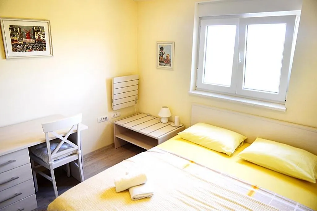 Leona Apartment Pula