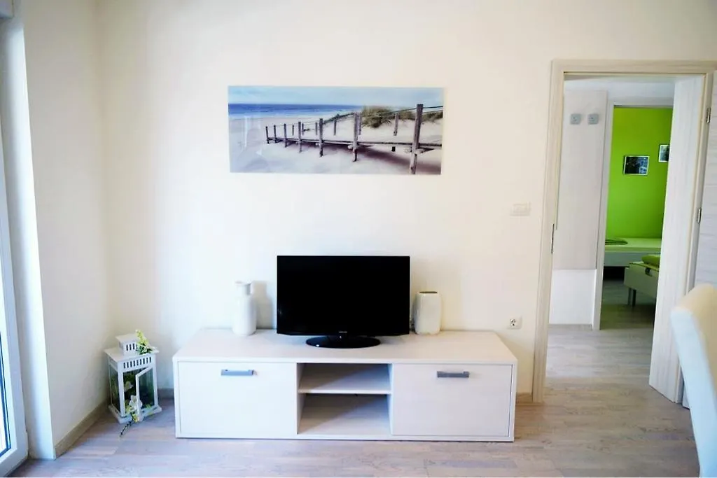 Leona Apartment Pula Croatia